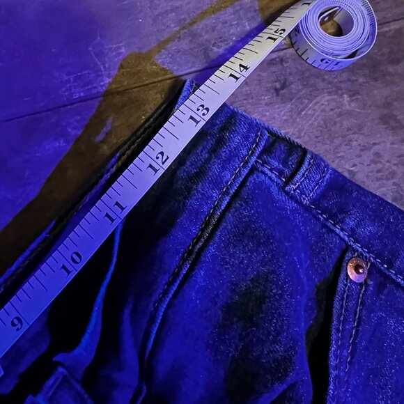 LEVI’S Wedgie Skinny - 28 - Picture 8 of 11